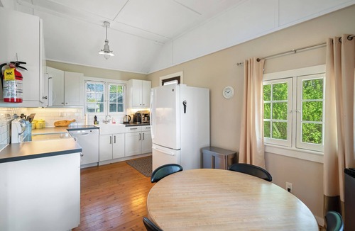 Fort Erie Cottage | Windpoint Cottage