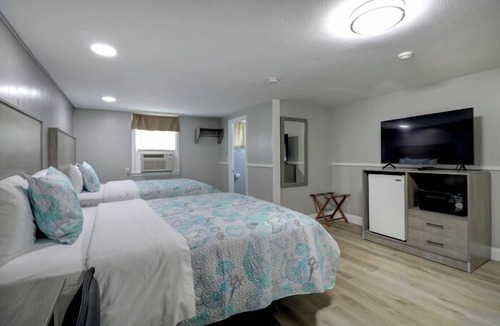 West Yarmouth Hotel | Windrift Motel