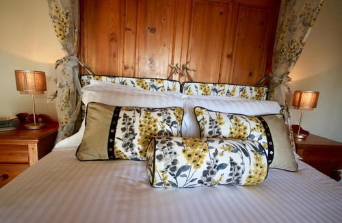 Broadway Bed & Breakfast | Windrush House