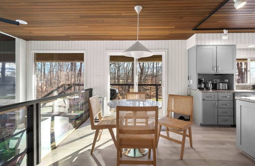 Columbus House | Windrush: Indoor Pool/Hot Tub/Sauna/Arcade
