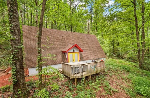 Flintstone House | Windsong Chalet