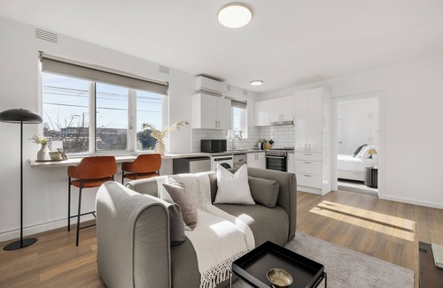 St Kilda Apartment | Windsor Apartments by Urban Rest