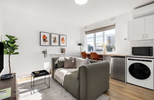 St Kilda Apartment | Windsor Apartments by Urban Rest