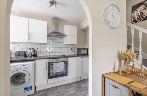 Slough House | Windsor Burnham Ascot One Bedroom Haven