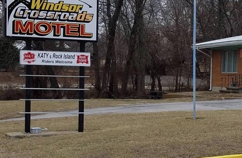 Windsor Hotel | Windsor Crossroads Motel