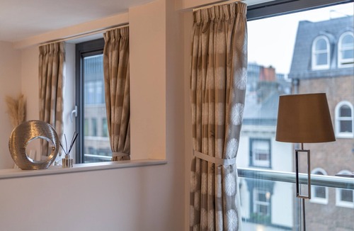 Windsor City Centre Apartment | Windsor Elegant Studio – 100yrds to Windsor Castle