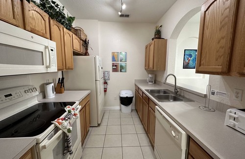 Windsor Hills Condo | Windsor Hills 3 Bed Condo! Great Rates!