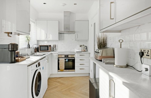 Iverley House | Windsor House Classy/Modern & close to town