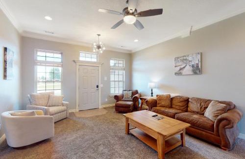 Centerton House | Windsor Retreat