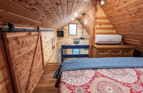 Marshall Hotel | Windstorm Cabin