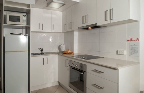 Biggera Waters Apartment | Windsurfer Resort