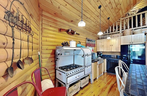 Crellin Cottage | Windy Acres by Taylor Made Deep Creek