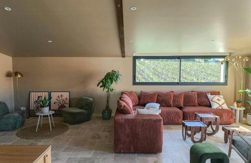 Villiers-le-Bel House | Wine Barn With Pool In The Heart Of Layon