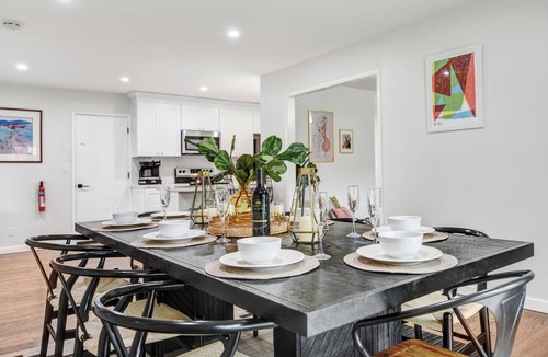 Santa Rosa House | Wine Country Backyard Escape