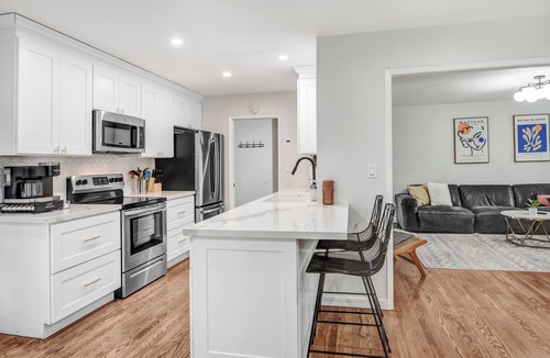 Santa Rosa House | Wine Country Backyard Escape