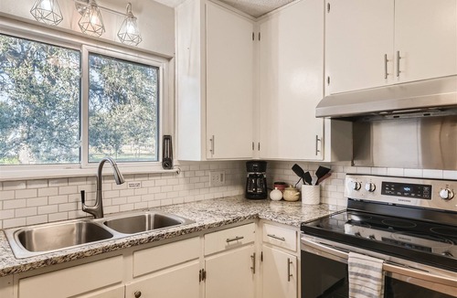 Round Mountain Other | Wine Country Compound - Former Winery - Sleeps 21 - Pet Friendly