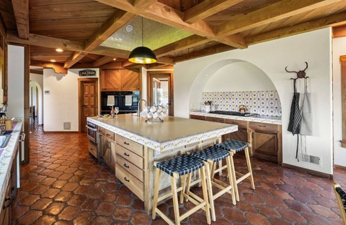 Arroyo Grande House | Wine Country Estate | Pool · Hot Tub · 4 Casitas