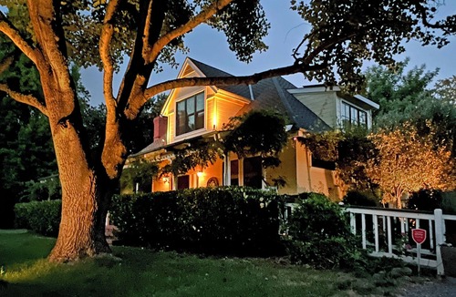 Kenwood House | Wine Country Estate: Exceptional Location & Privacy, Year-round Pool, Spa, Bocce