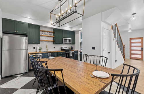 Washington House | Wine Country Getaway | JZ Vacation Rentals