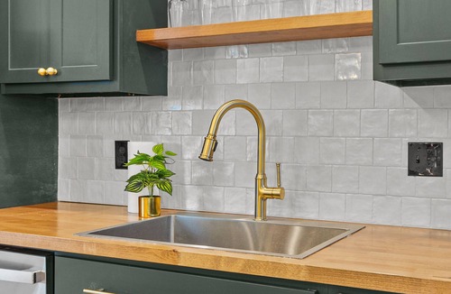 Washington House | Wine Country Getaway | JZ Vacation Rentals