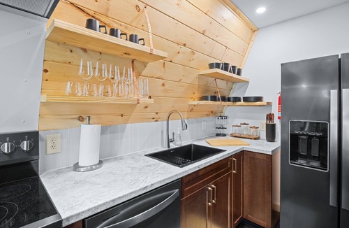 Town of Torrey Cabin | Wine Down on Serenity