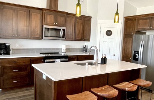 Prosser House | Wine Down the Townhome