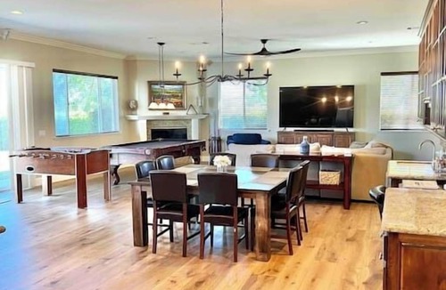 Temecula House | Wine Estate - Private Pickleball, Solar Pool, Golf