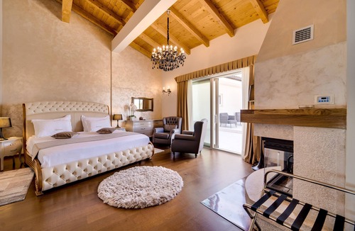 Nova Vas House | Wine Residence Cattunar