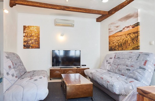 Gevrey-Chambertin Apartment | Wine studio