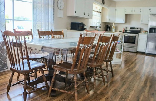 Rock Stream Cabin | Wine Trail Central-3 BDR Lodge