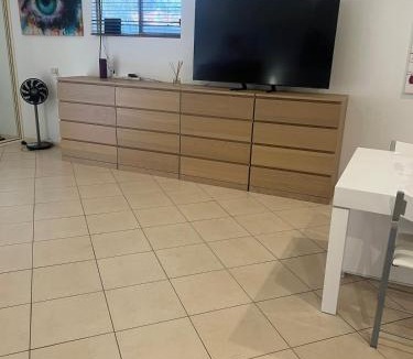 Morphett Vale Apartment | Wine & Waves Hideaway!