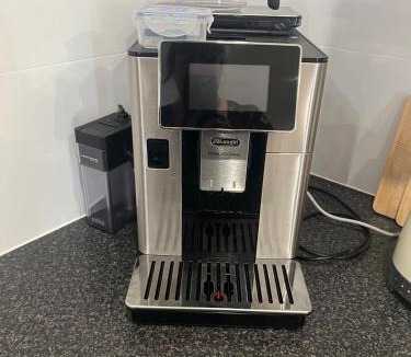 Morphett Vale Apartment | Wine & Waves Hideaway!