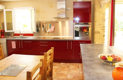 Sabran Villa | Winemaker's house with garden and pool in the gard