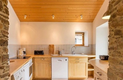 Le Cellier Cottage | Winemakers' house with garden, Wifi, pets allowed