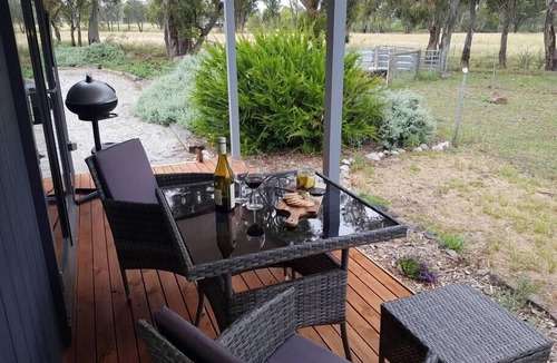 Buckaroo Cottage | Winery Cottage on Scenic Acreage