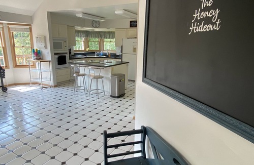 Cobden House | Winery on Property and located directly on the wine trail
