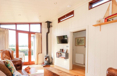 Barnsdale Cottage | WING, pet friendly, with open fire in Exton, Rutland