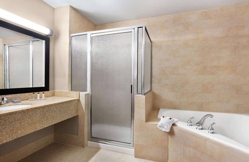 Bentonville Hotel | Wingate by Wyndham Bentonville AR