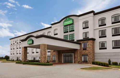 Bentonville Hotel | Wingate by Wyndham Bentonville