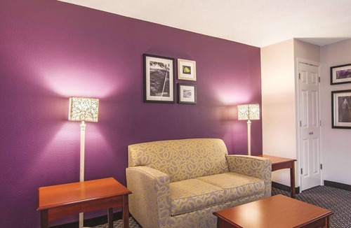 Dock Junction Hotel | Wingate by Wyndham Brunswick GA/I-95