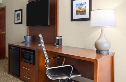 Buckhannon Hotel | Wingate by Wyndham Buckhannon