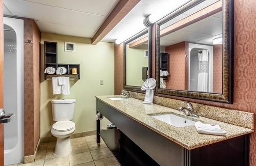 Conway Hotel | Wingate by Wyndham Conway AR