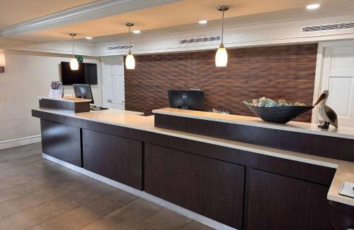 San Jacinto Hotel | Wingate by Wyndham Galveston Beachfront at the Seawall