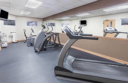 Joliet Hotel | Wingate by Wyndham Joliet