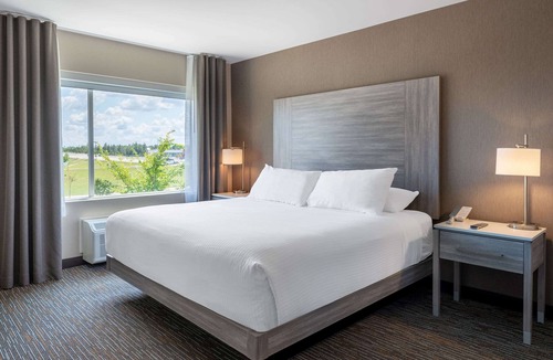 Ottawa Division Hotel | Wingate by Wyndham Kanata West Ottawa