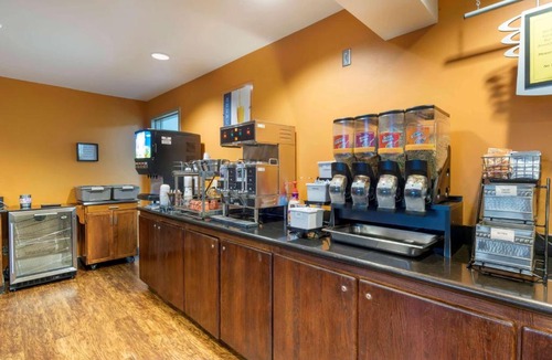 Mount Vernon Hotel | Wingate by Wyndham Mount Vernon