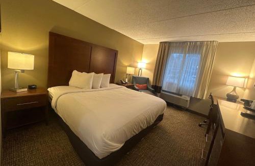 Willock Hotel | Wingate by Wyndham Pittsburgh West Mifflin