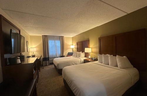 Willock Hotel | Wingate by Wyndham Pittsburgh West Mifflin