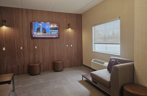 Willock Hotel | Wingate by Wyndham Pittsburgh/West Mifflin