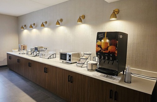 Willock Hotel | Wingate by Wyndham Pittsburgh/West Mifflin